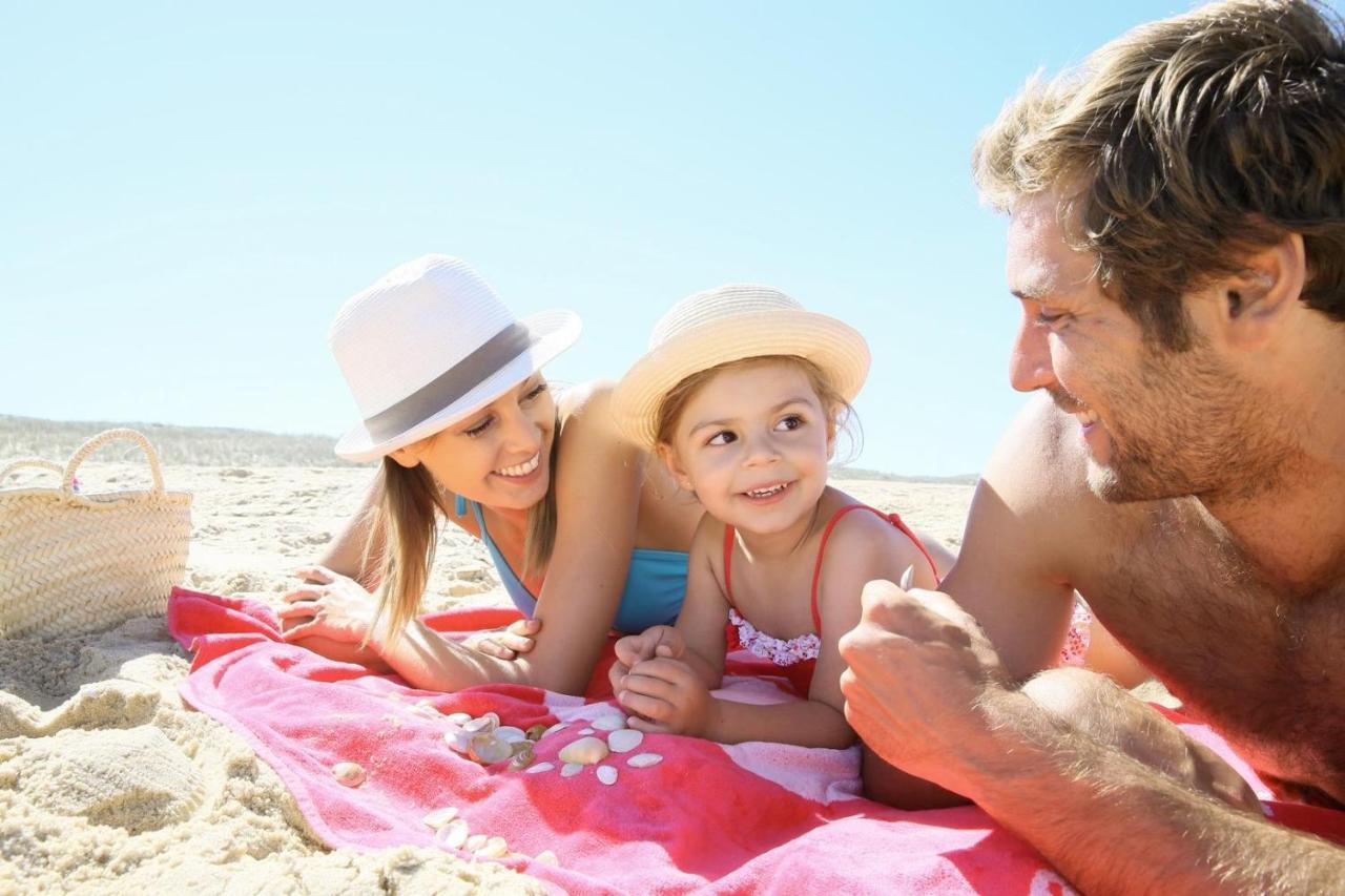 Caravan With Decking At Martello Beach Nearby Clacton-On-Sea Ref 29017Kv 호텔 외부 사진